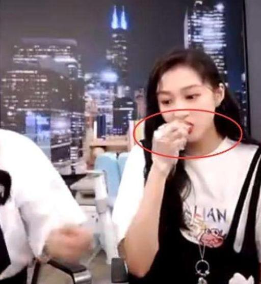 吃瓜直播间马丽,揭秘娱乐圈幕后故事