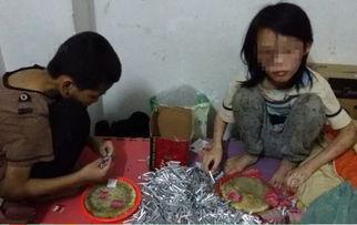 姐弟打架吃瓜图片高清,姐弟大战，谁才是家庭霸主？