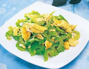 凉棚底下吃凉瓜,夏日消暑新体验