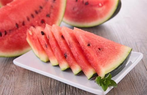 拉拉吃瓜,揭秘娱乐圈的甜蜜与苦涩