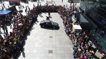 深圳交警吃瓜事件,网络舆论下的执法争议与反思