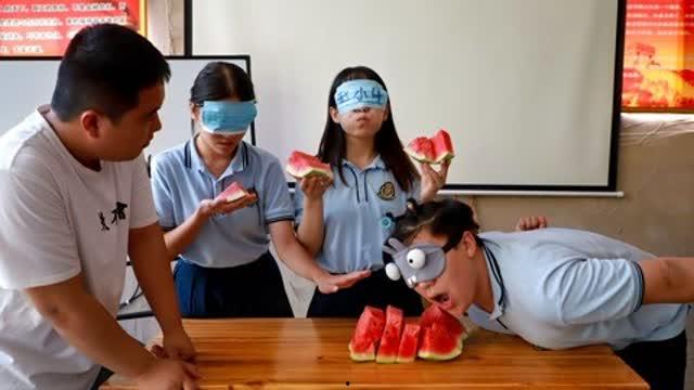 吃学校瓜吃到同学,同学生活趣事集锦