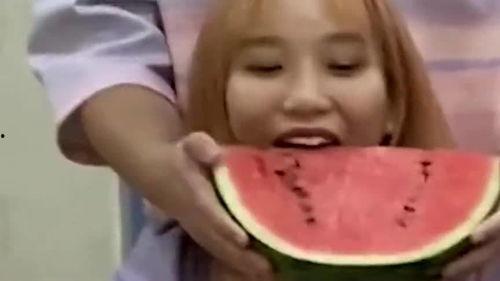 台湾情侣吃瓜图片大全,吃瓜图片大盘点